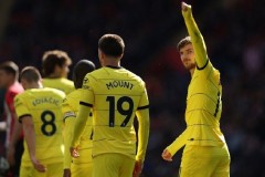 欧联杯小组赛激战：弗赖堡罗马逆转胜，贝蒂斯读秒绝平